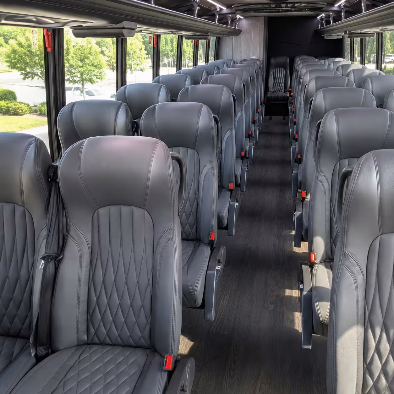 pomona 18 passenger minibus rental